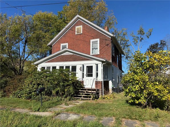 15 Maple Ave