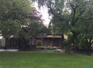 6162 N Chanticleer Dr, Maumee, OH 43537