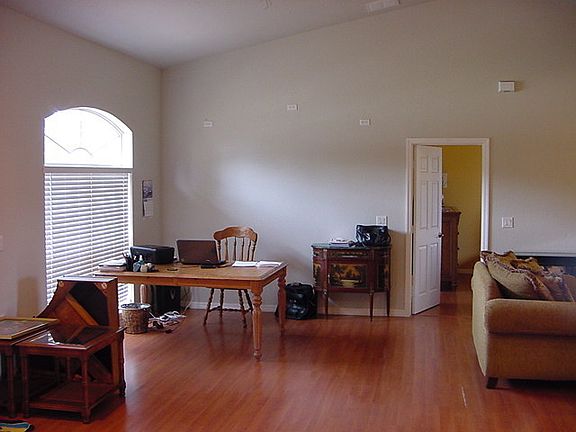 5th image of 1125 NE 152nd Ct