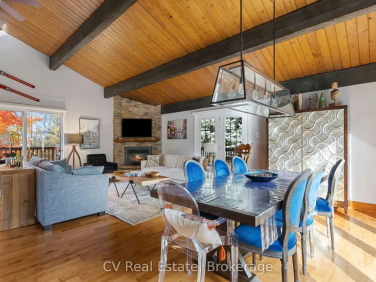 156 Chamonix Cres — Photo 17
