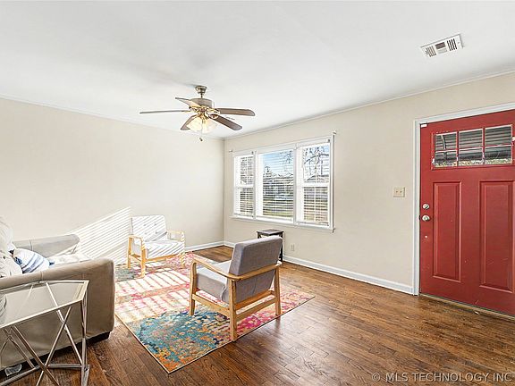 3rd image of 4736 S Cincinnati Ave