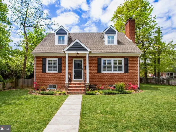 416 N Kensington St, Arlington, VA 22205