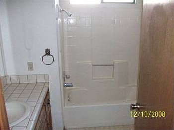 4th image of 40421 Johnston Ave