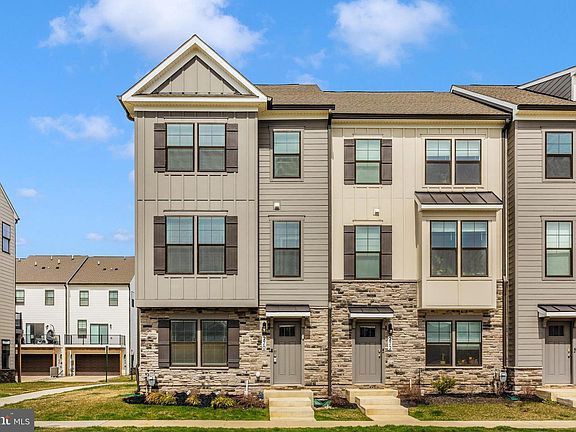 2nd image of 270 Ensemble Way