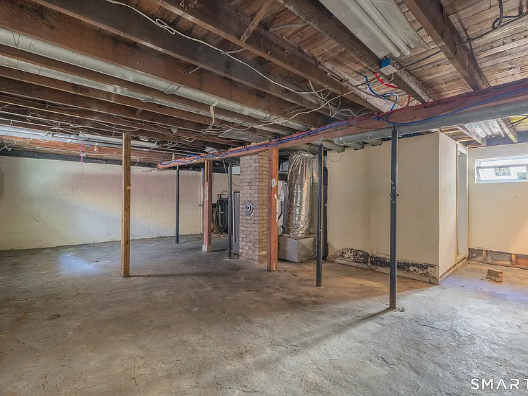 166 Earl Ave — Photo 18