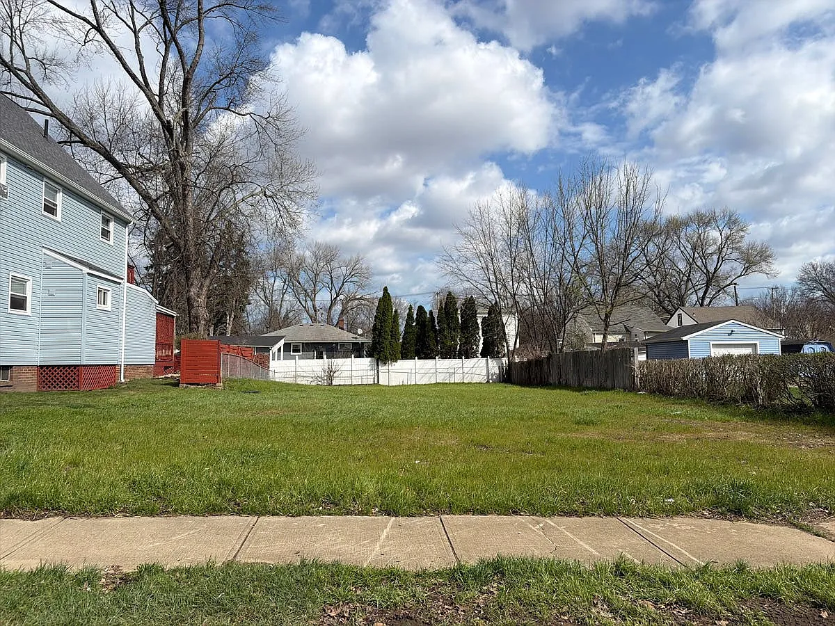 1714 Treadway Ave photo 1