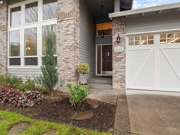 4th image of 2190 River Heights Cir