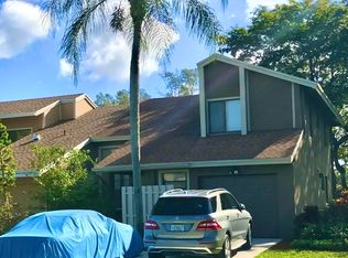 22378 Cypress Wood Ln, Boca Raton, FL 33428