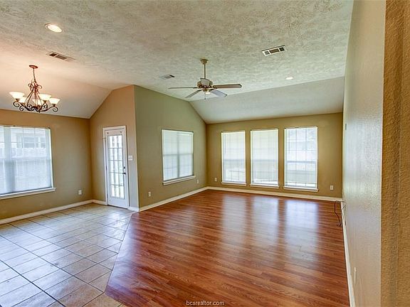 4th image of 3523 Marigold Ct