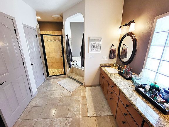 3rd image of 2155 Village View Ct
