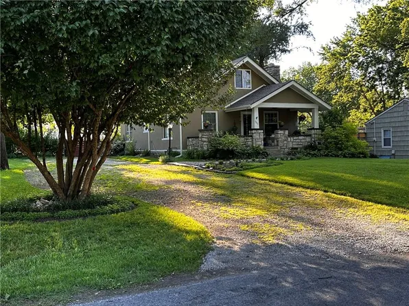 5812 Elm Ave, Raytown, MO 64133