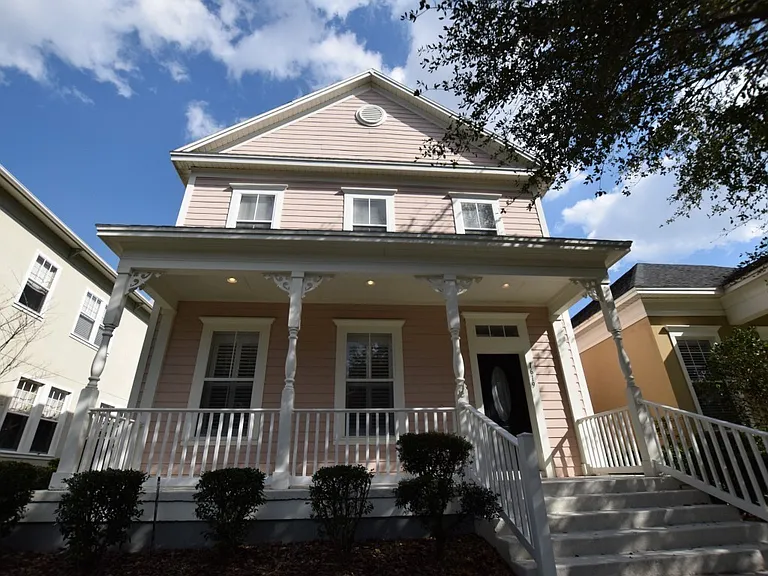 1619 Hanks Ave — Photo 1