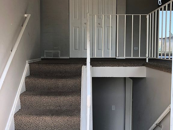 2nd image of 17731 Yale Ln