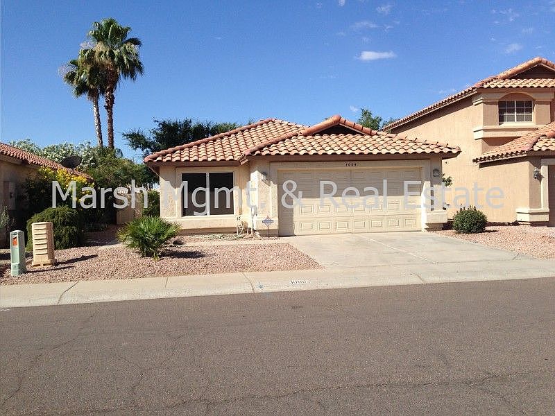 1st image of 1005 W Cantebria Dr