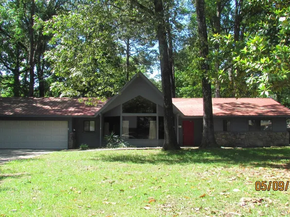 108 Greenbriar Cir, Crossett, AR 71635