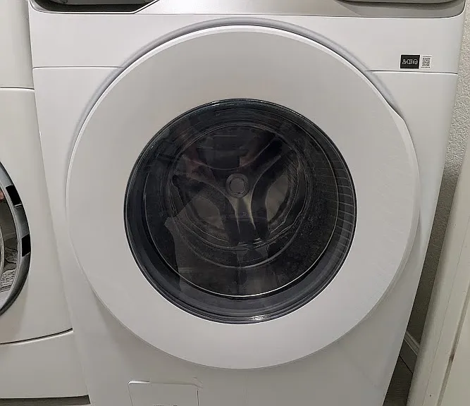 Brand new Samsung washer & dryer