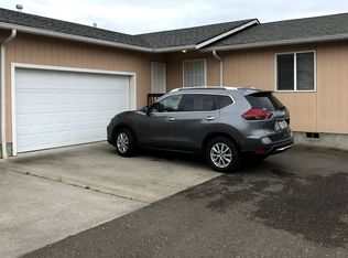 115 Nehalem Loop, Roseburg, OR 97471