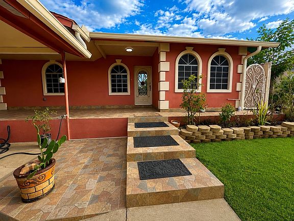4th image of 2305 Maida Ln