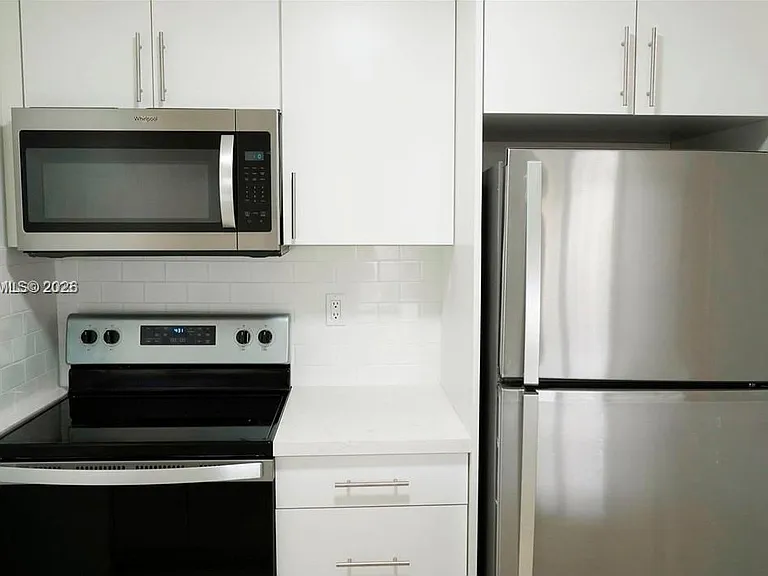 2771 Riverside Dr #405A — Photo 2