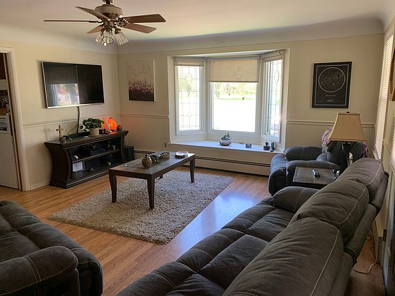 Living Room, Bay Window 