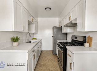2216 W Wardlow Rd APT 4, Long Beach, CA 90810