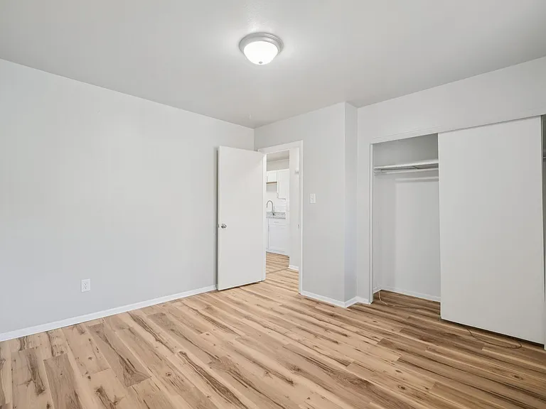 Aspen Creek Apartments — Photo 7