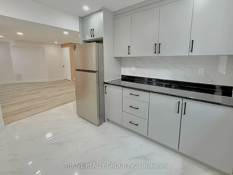 1514 Drew St #LOWER — Photo 11