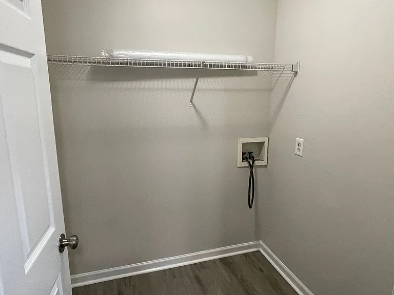 1708 Underwood St — Photo 13