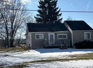 3169 W Stanley Rd, Mount Morris, MI 48458