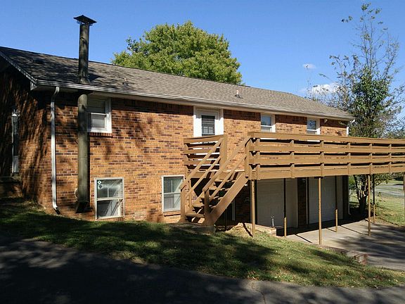 3rd image of 402 Peterson Ln