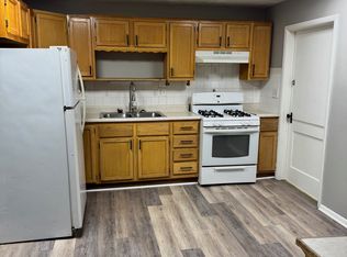 1213 N Main St, Oshkosh, WI 54901