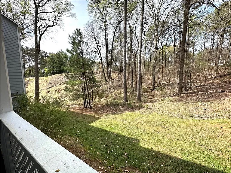 4100 Riverlook Pkwy SE #16 — Photo 13