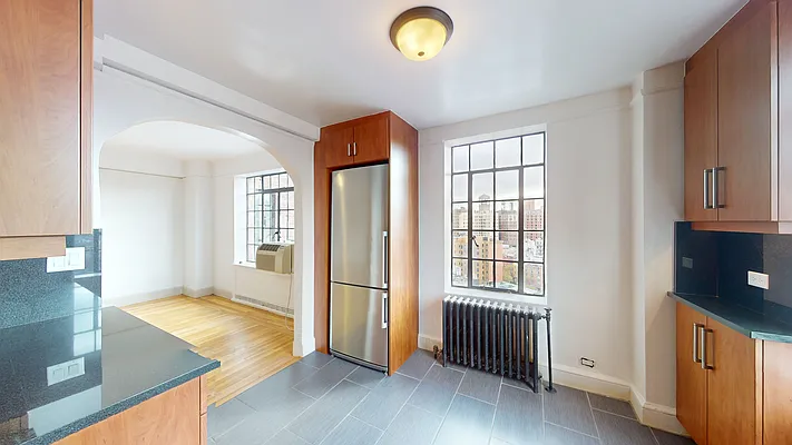 Rented by Bond New York | media 35