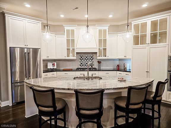 3rd image of 5014 Dale Ridge Rd