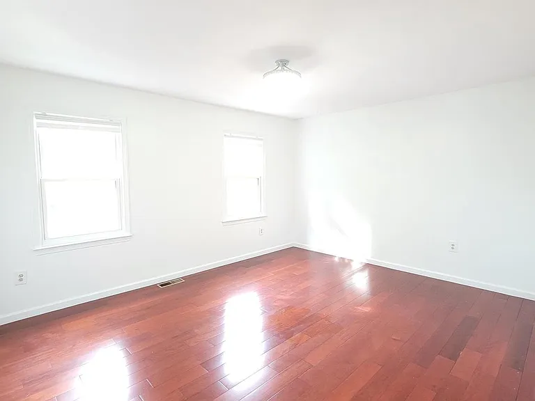3137 Bayswater Ct — Photo 12