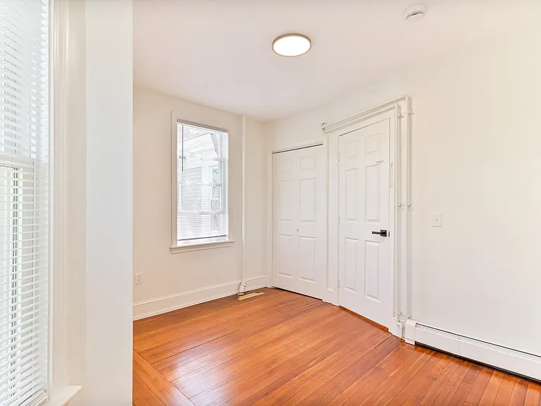 169 Waterman St #5 — Photo 6