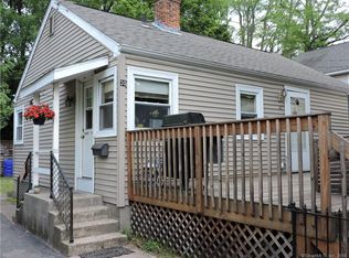 30 Lawrence St, East Hartford, CT 06118