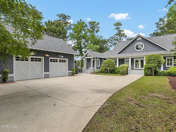 2nd image of 1469 Royal Tern Drive
