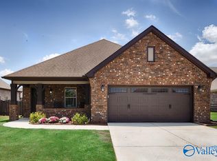 117 Goldfinch Dr, Madison, AL 35756
