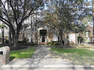 2306 Golden Pond Dr, Kingwood, TX 77345