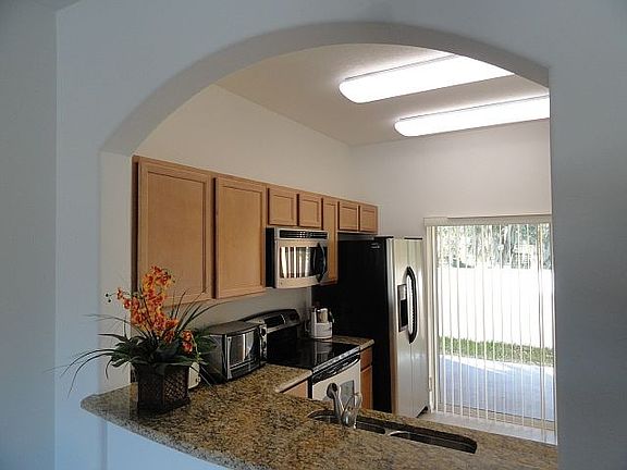 3rd image of 4029 Winding Vine Dr