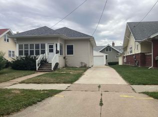 806 Marsh St, Waterloo, IA 50701