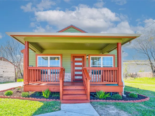 8150 Bassett St, Houston, TX 77051