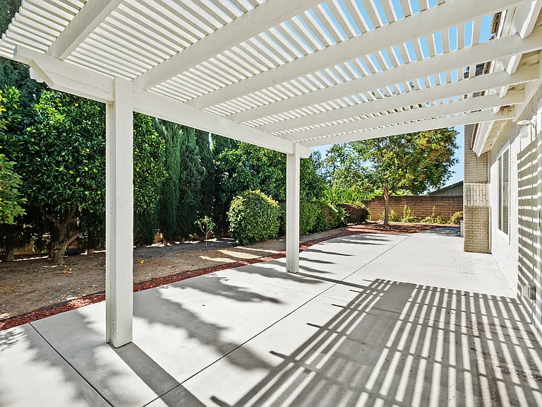 4068 Jeffrey Dr — Photo 26