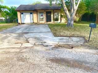 2402 French Sea Dr, San Antonio, TX 78219
