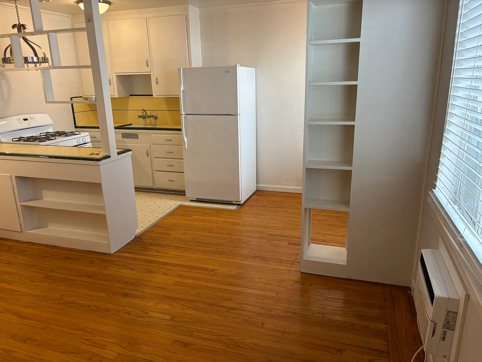 Powell Place — Photo 4