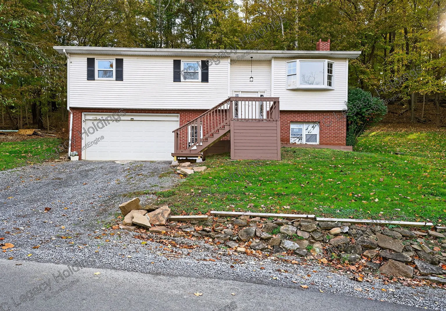 3 bed, 2.0 bath, 1226 sqft, $1,750 — Photo 2