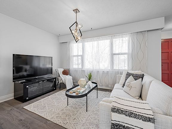 5th image of 4075A Lawrence Ave E