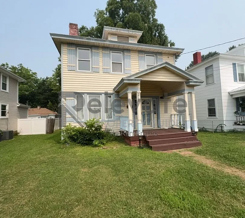 218 Hamilton Ave