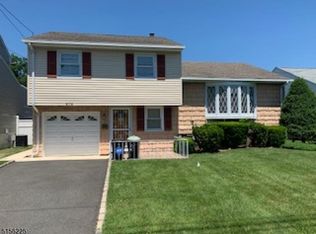 672 Summit Ave, Kenilworth, NJ 07033